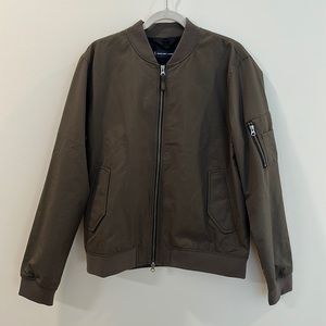 Everlane Uniform Men’s Bomber Jacket Olive Green in Large